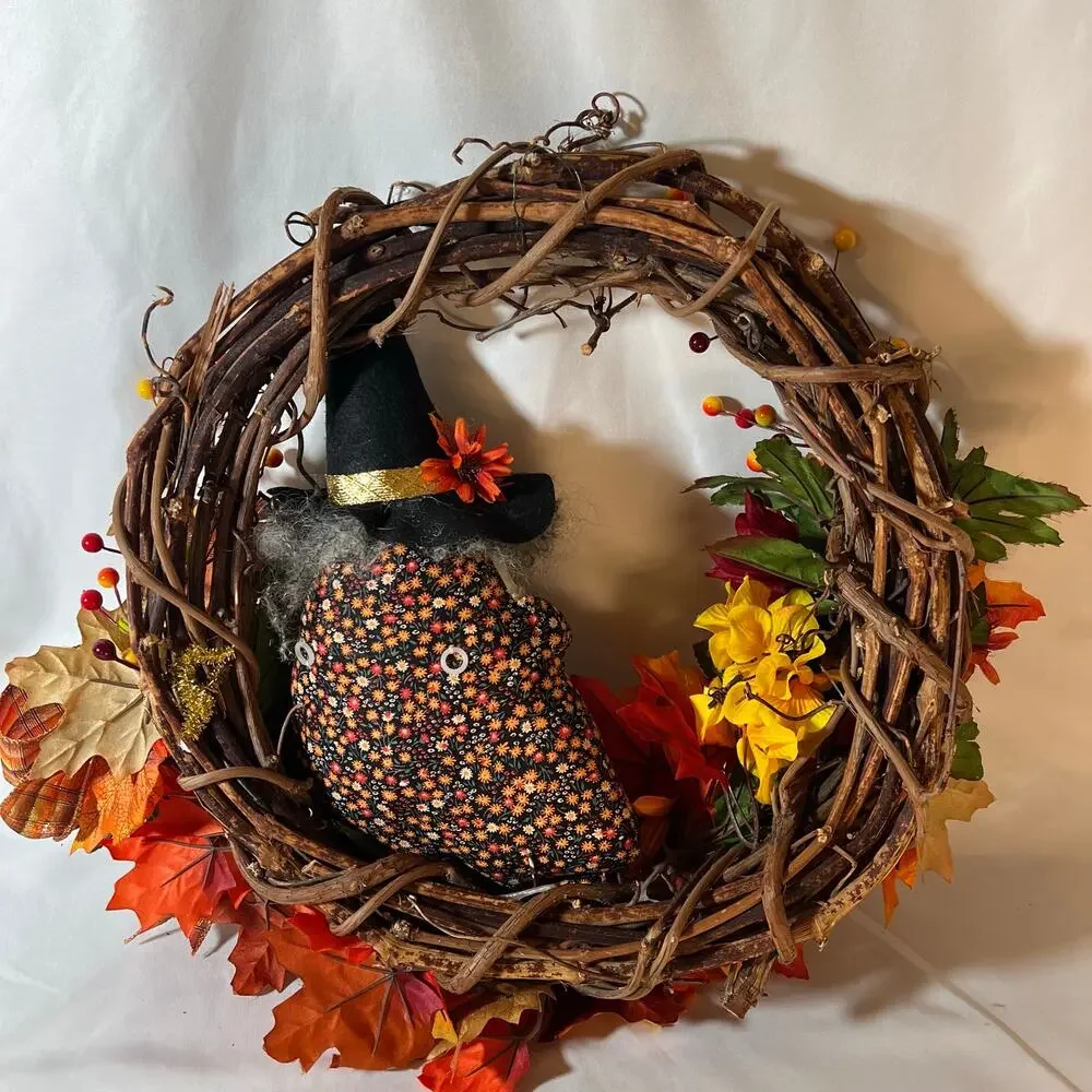 Vintage Halloween 17” Grapevine Wreath Witch Fall Leaves & Flowers Multicolor